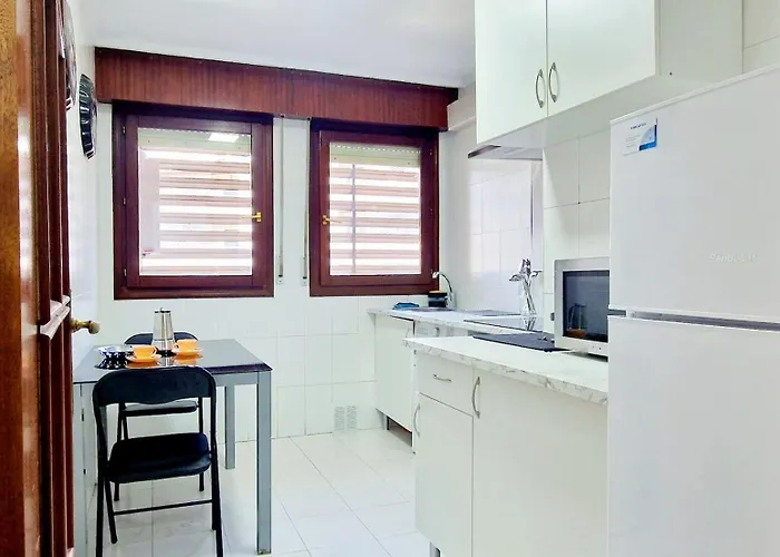 Juan De Encina, Playa O Montana * Colindres