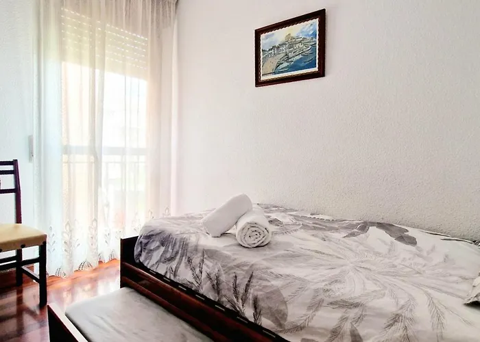 Juan De Encina, Playa O Montana * Colindres